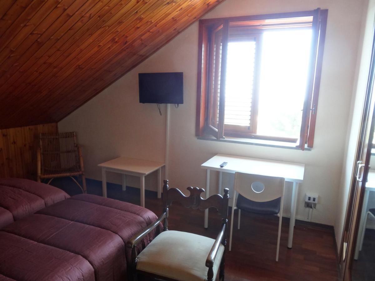 B&B Casa Di Antonio_Etna Vacanze Трекастани Екстериор снимка